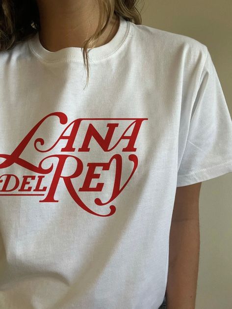 Lana Del Rey Crop Tee ❤️ – Vintage Glam Meets Modern Cool .